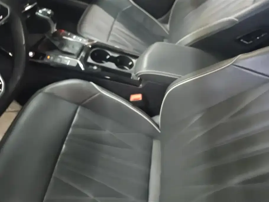 Volkswagen Passat — фото 7