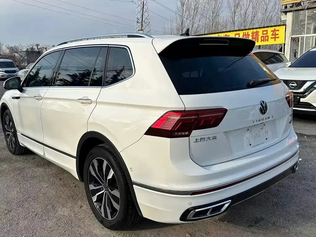 Volkswagen Tiguan L — фото 5