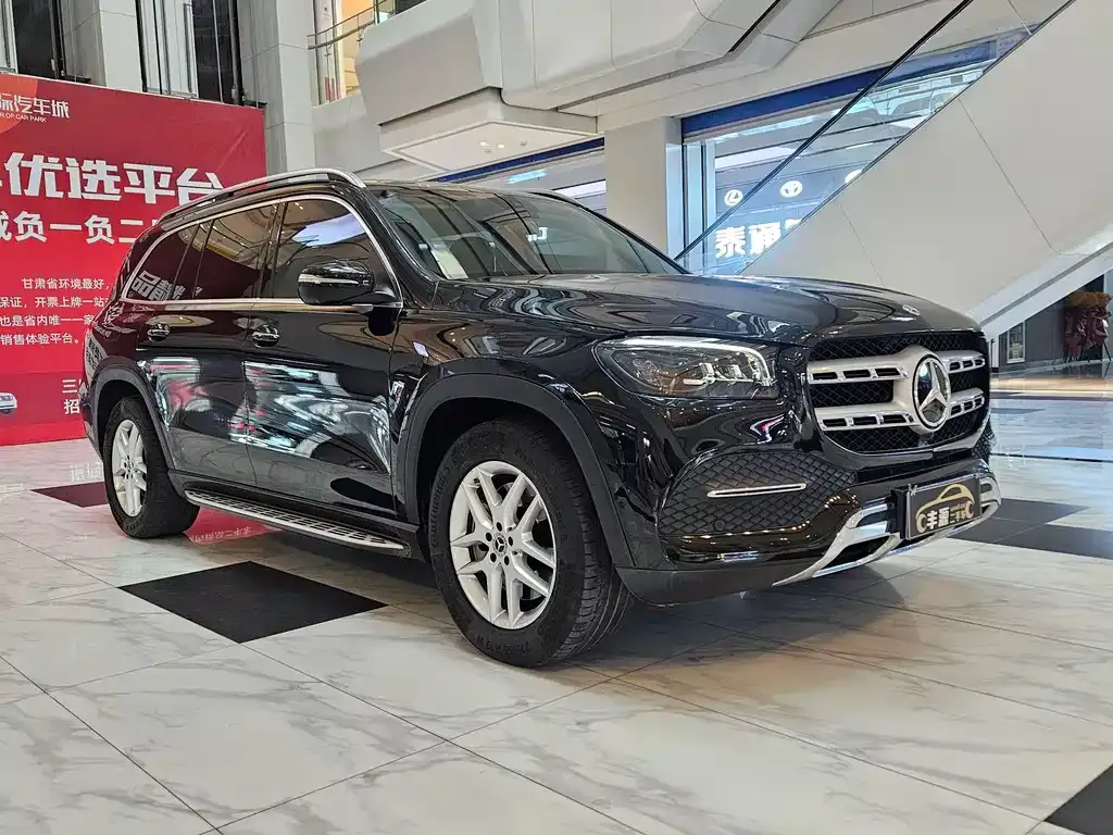 Mercedes-Benz GLS — фото 10