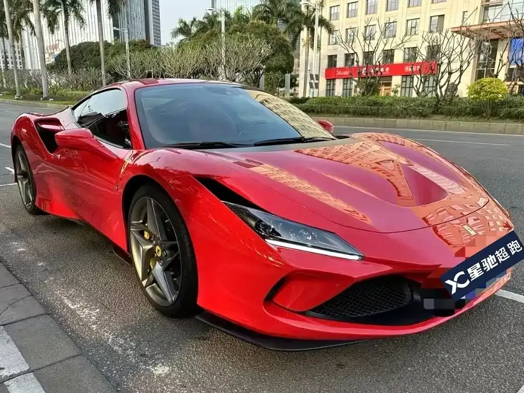 Ferrari F8 — фото 1