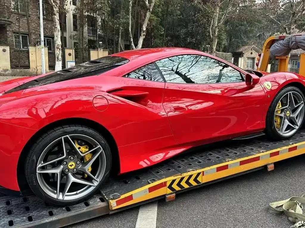 Ferrari F8 — фото 7