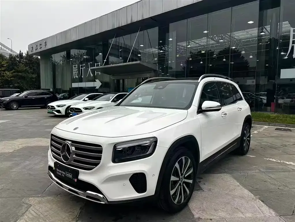 Mercedes-Benz GLB — фото 6