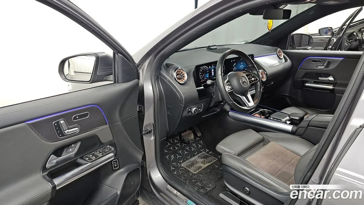 Mercedes-Benz EQA — фото 10