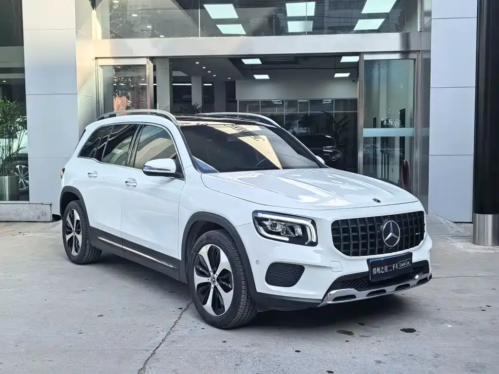 Mercedes-Benz GLB — фото 4