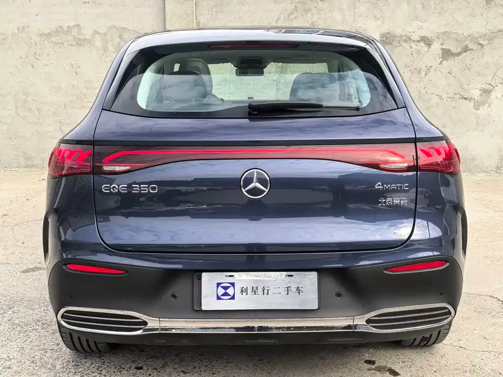 Mercedes-Benz EQE SUV — фото 2
