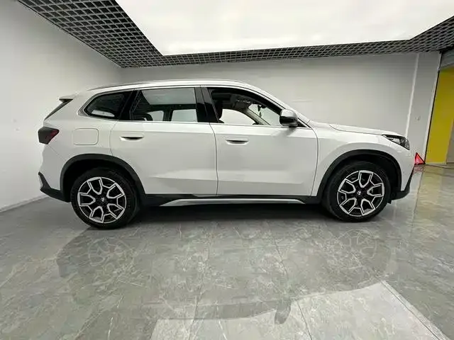 BMW X1 — фото 7