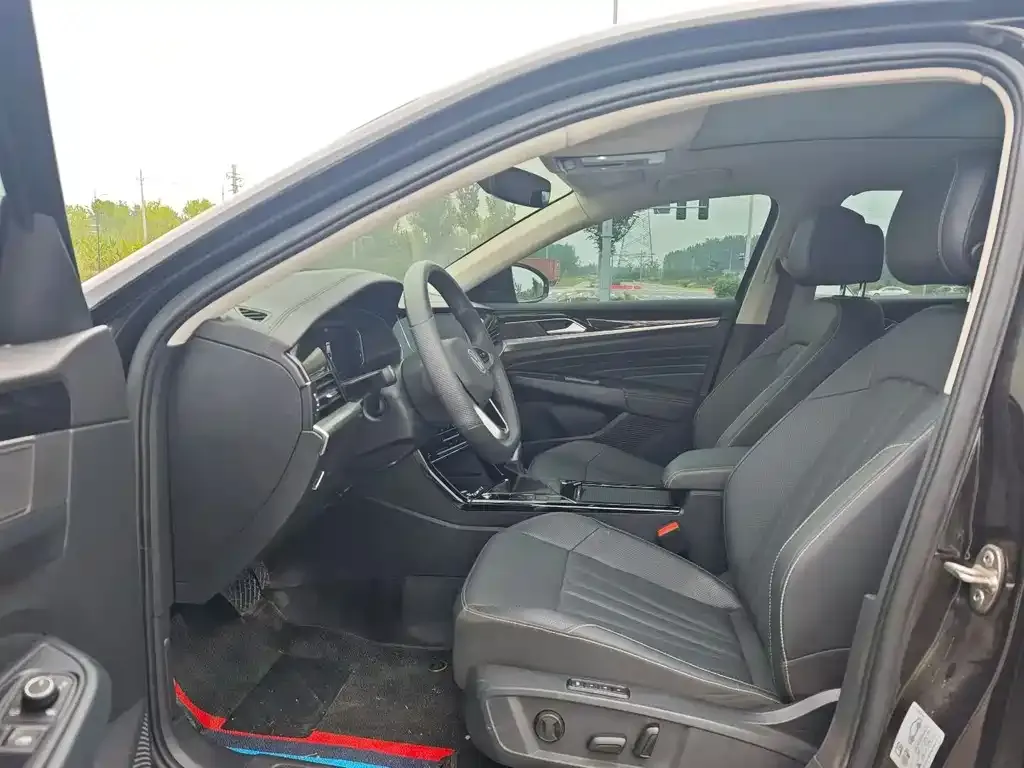 Volkswagen Passat — фото 4