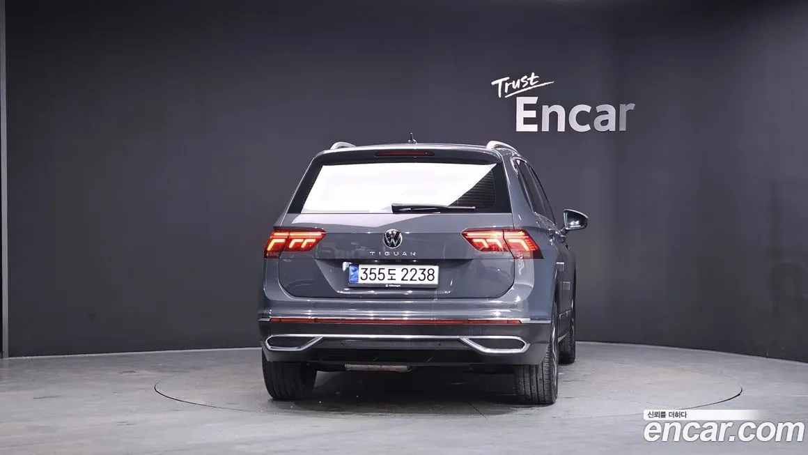 Volkswagen Tiguan — фото 3