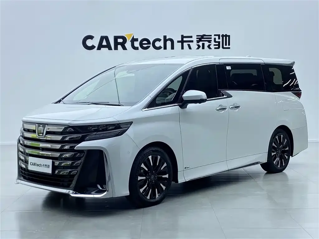 Toyota Vellfire — фото 1