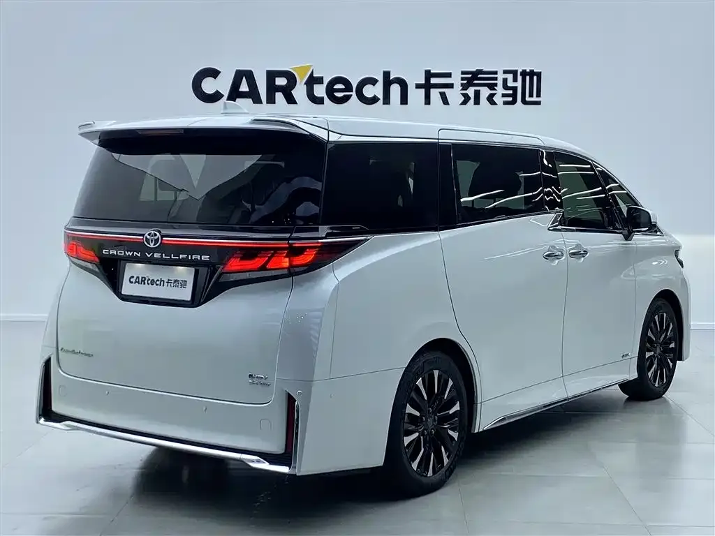 Toyota Vellfire — фото 9