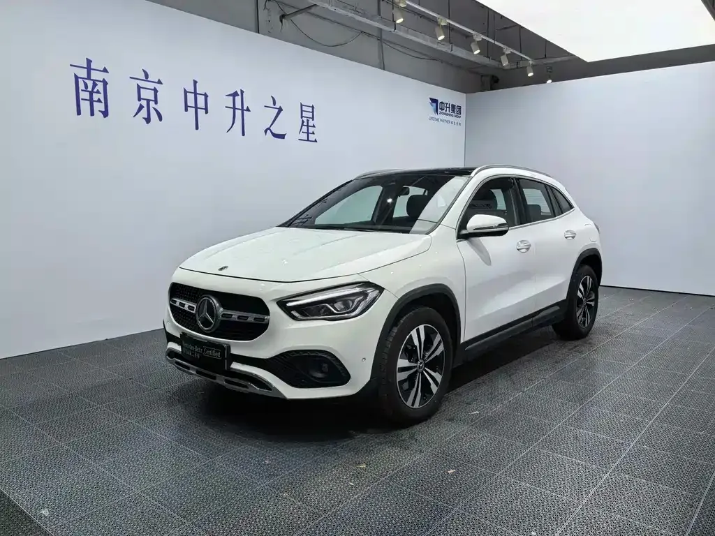 Mercedes-Benz GLA — фото 1