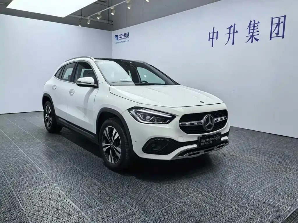 Mercedes-Benz GLA — фото 6