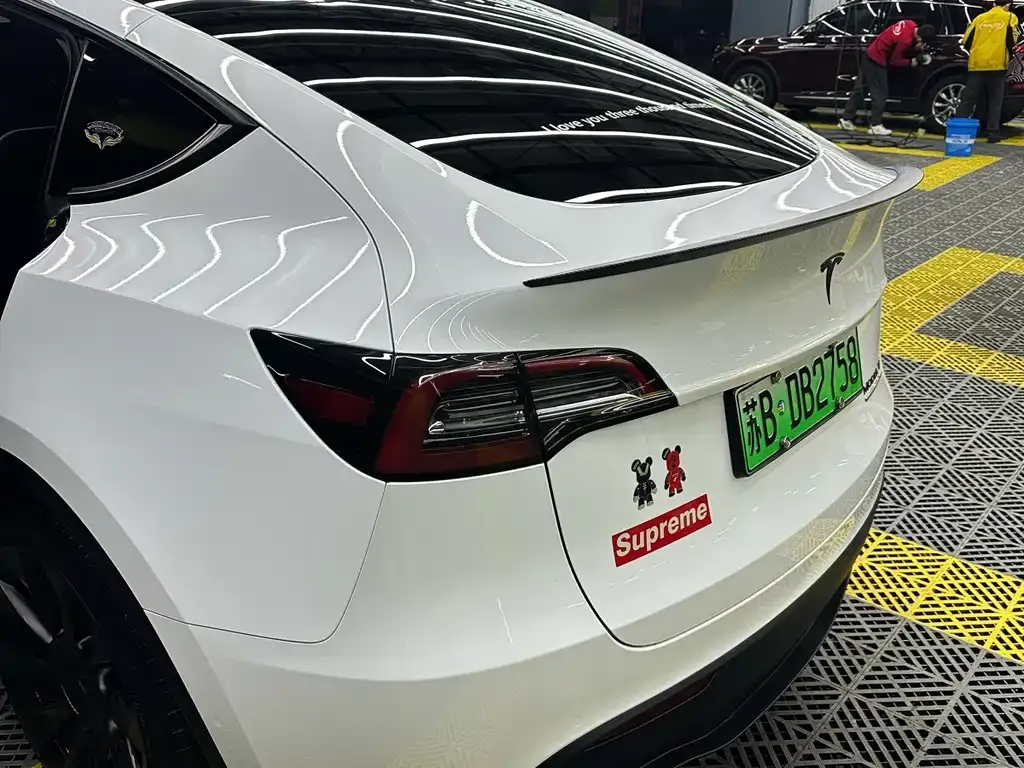 Tesla Model Y — фото 3