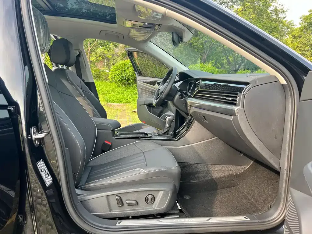 Volkswagen Passat — фото 5