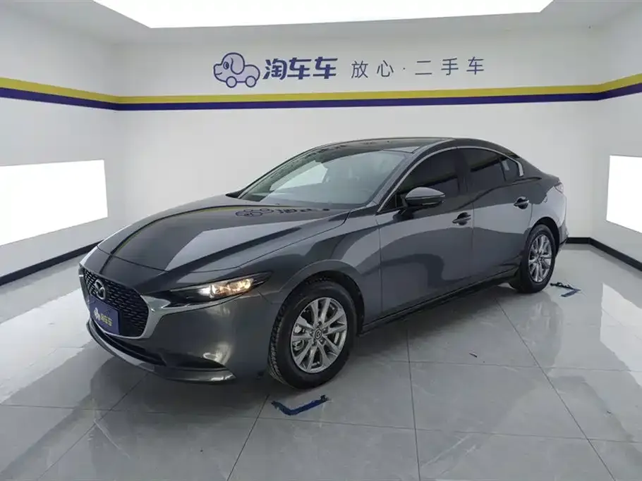 Mazda 3 Axela — фото 1