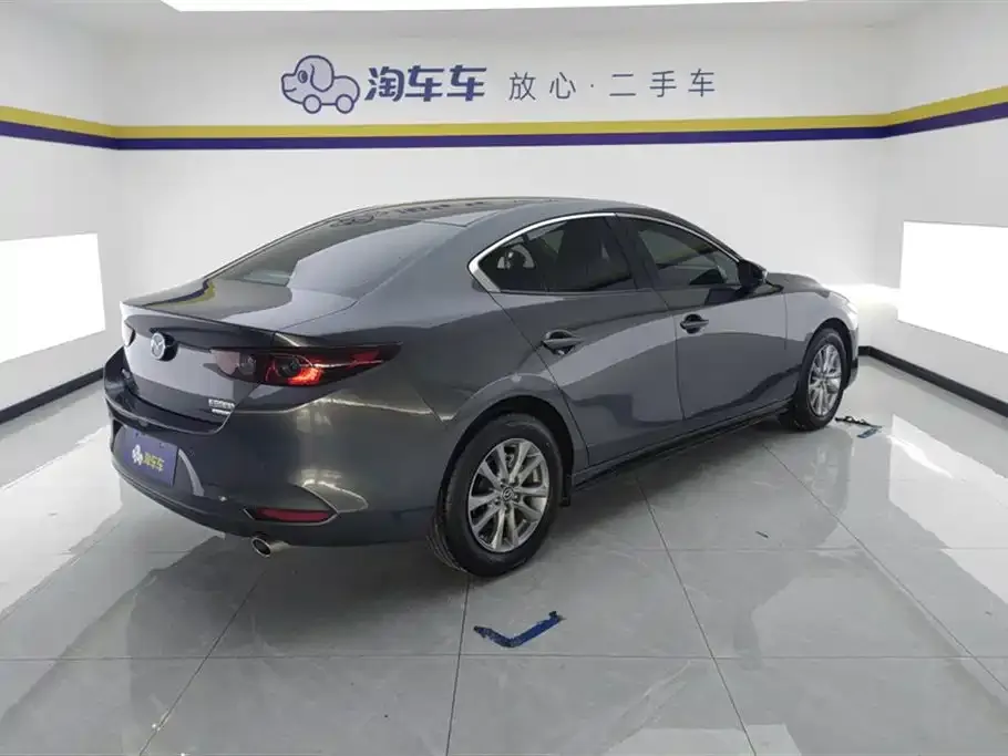 Mazda 3 Axela — фото 3