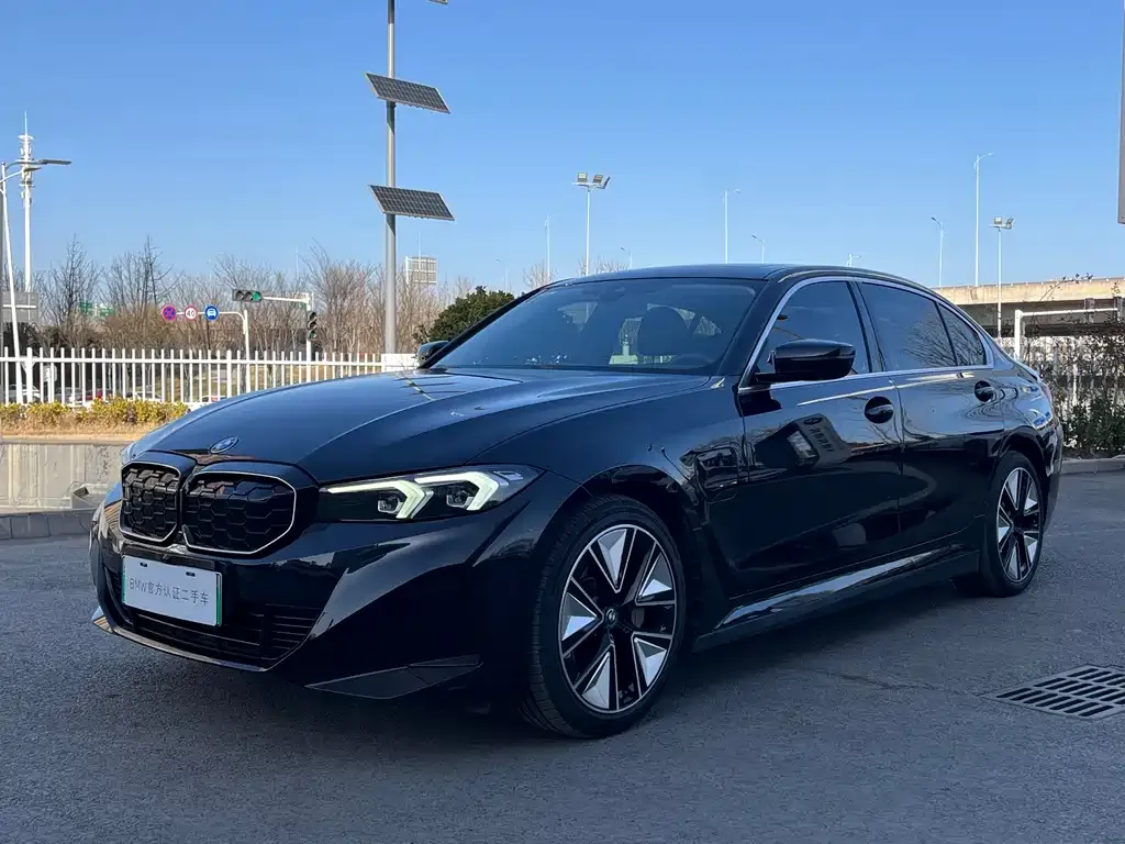 BMW i3 — фото 1