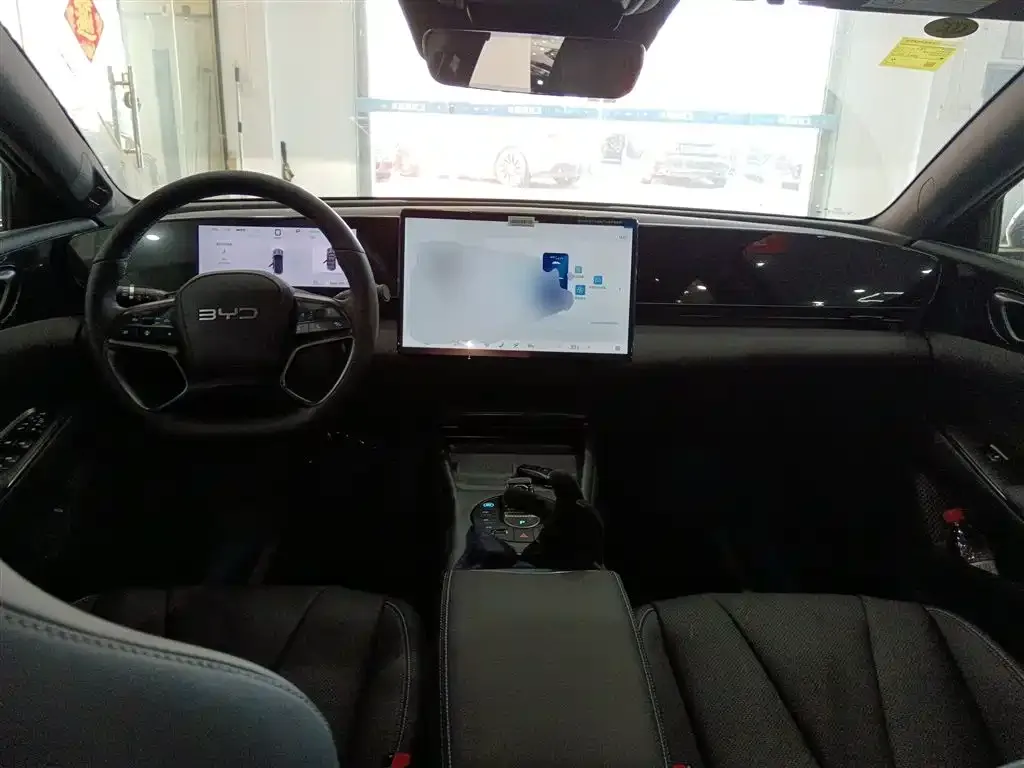 BYD Seal — фото 4