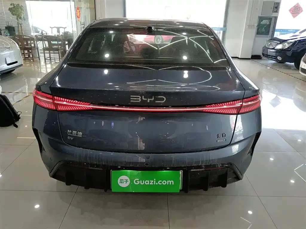 BYD Seal — фото 3