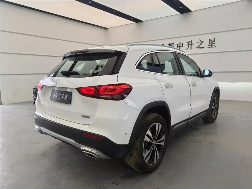 Mercedes-Benz GLA — фото 5