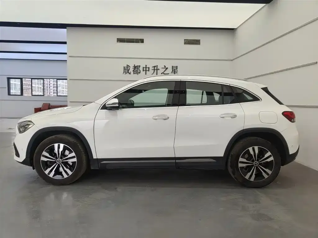 Mercedes-Benz GLA — фото 2