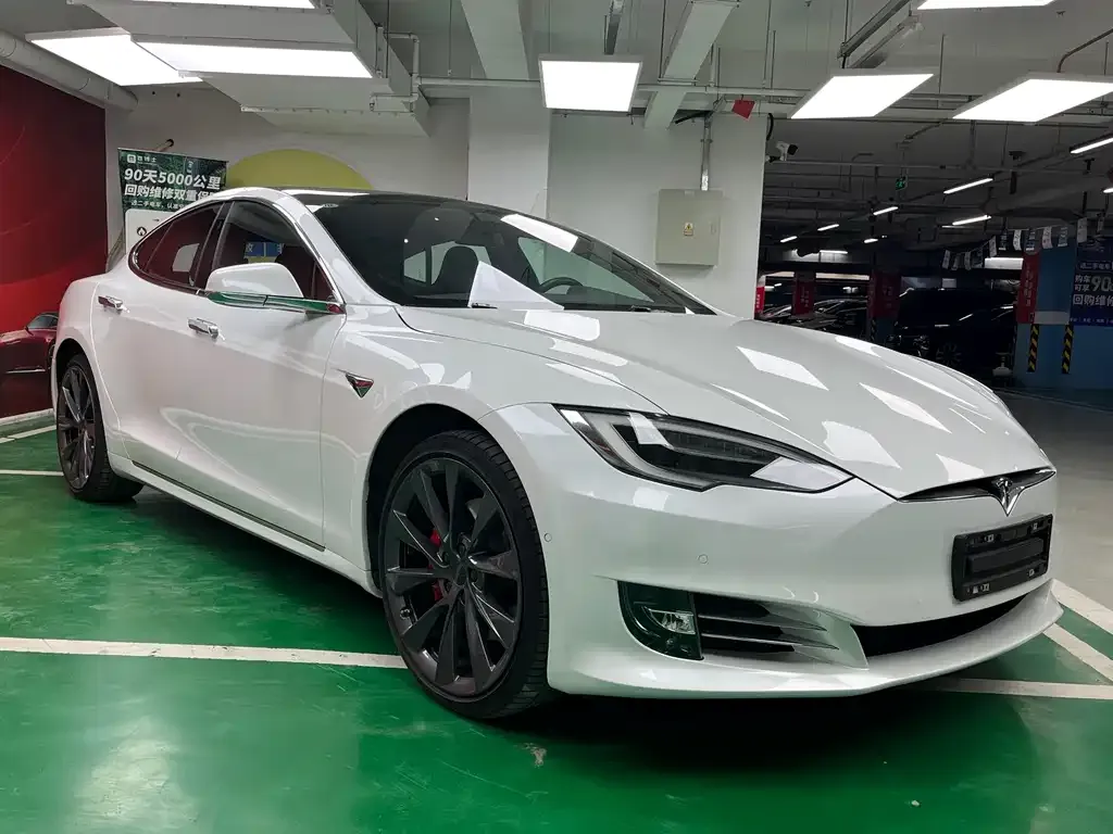 Tesla Model S — фото 8