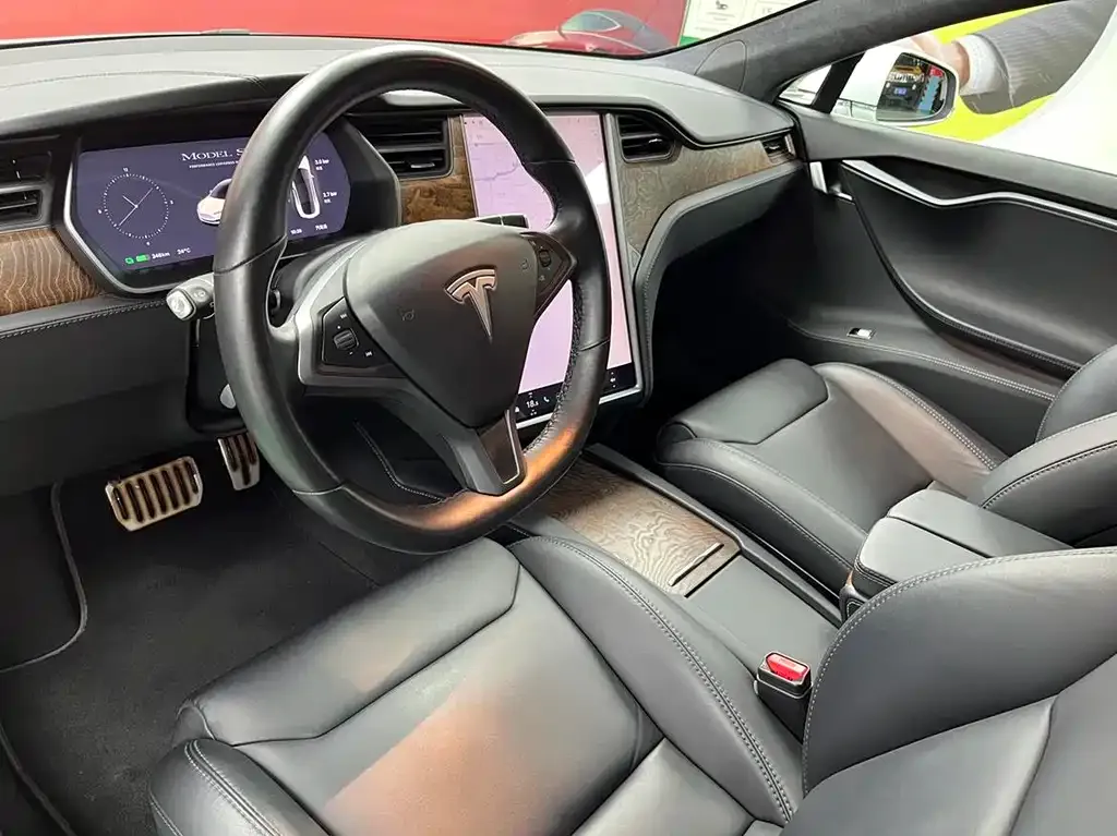 Tesla Model S — фото 6