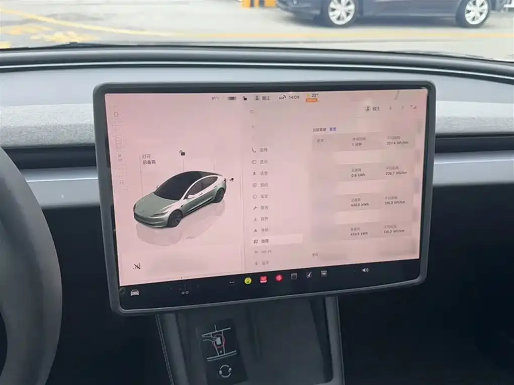 Tesla Model 3 — фото 2