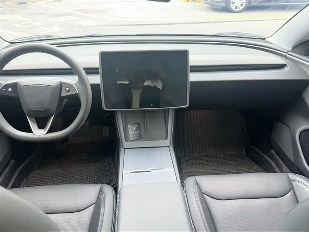 Tesla Model 3 — фото 5