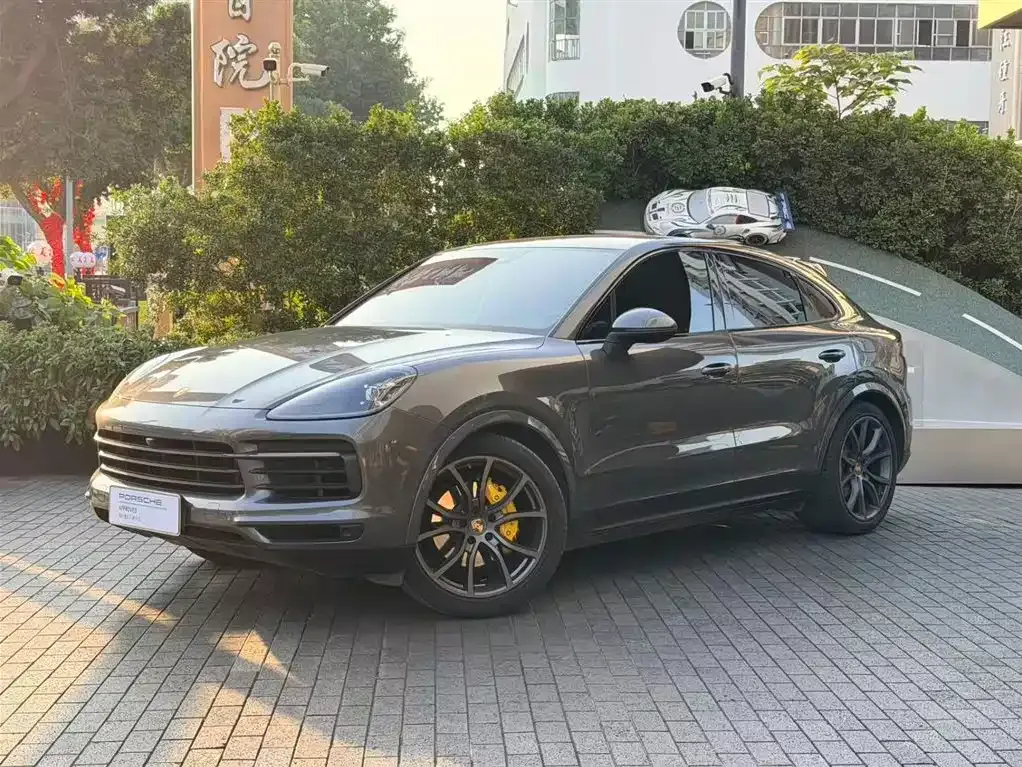 Porsche Cayenne Hybrid — фото 1