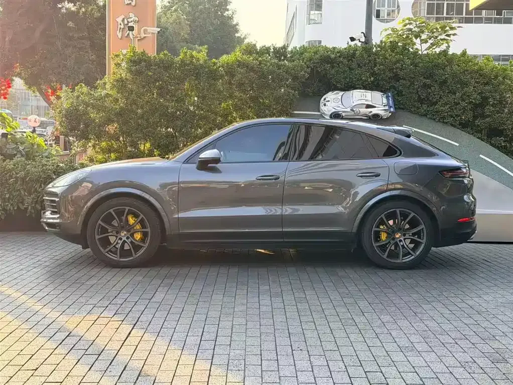 Porsche Cayenne Hybrid — фото 4