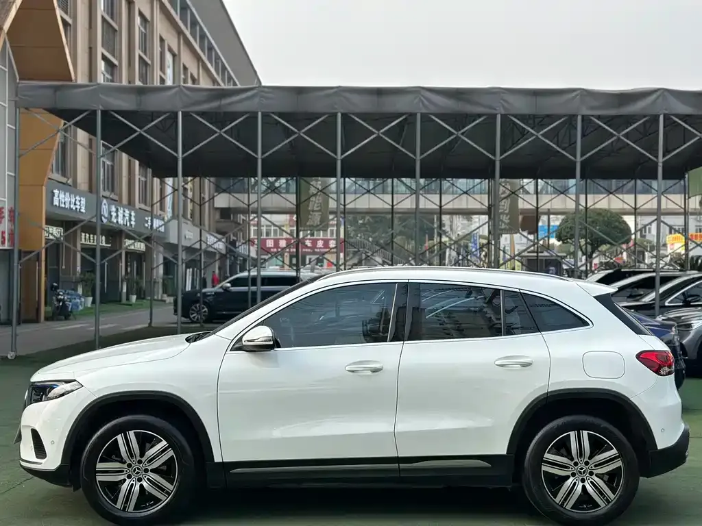 Mercedes-Benz EQA — фото 3