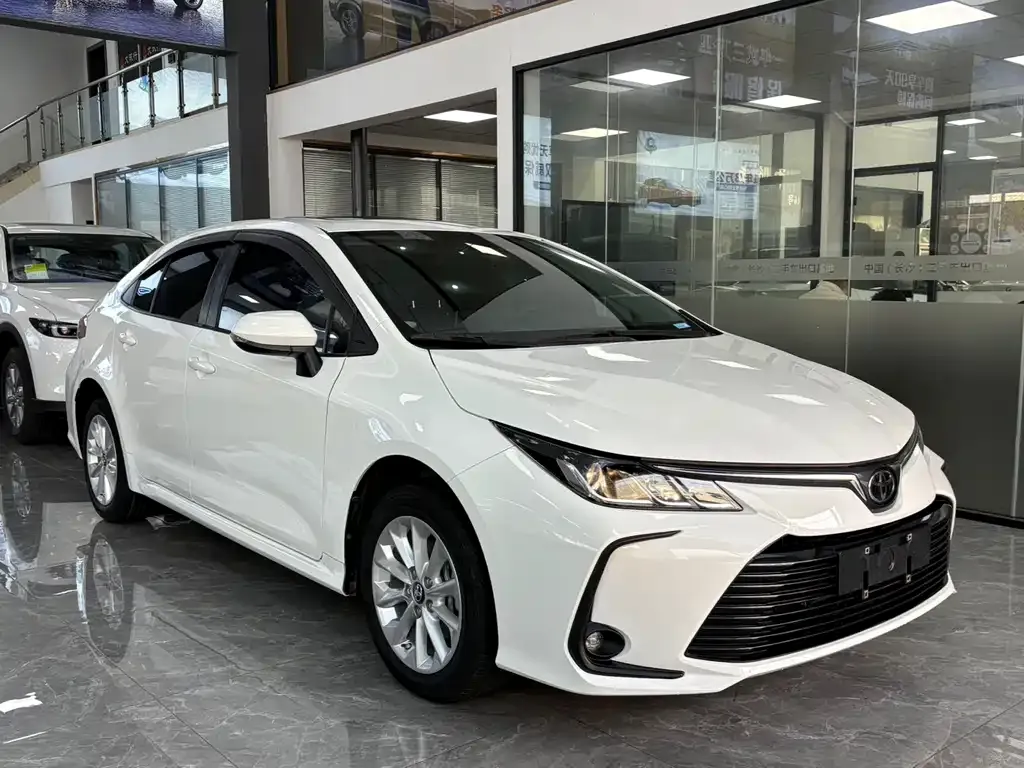 Toyota Corolla — фото 3