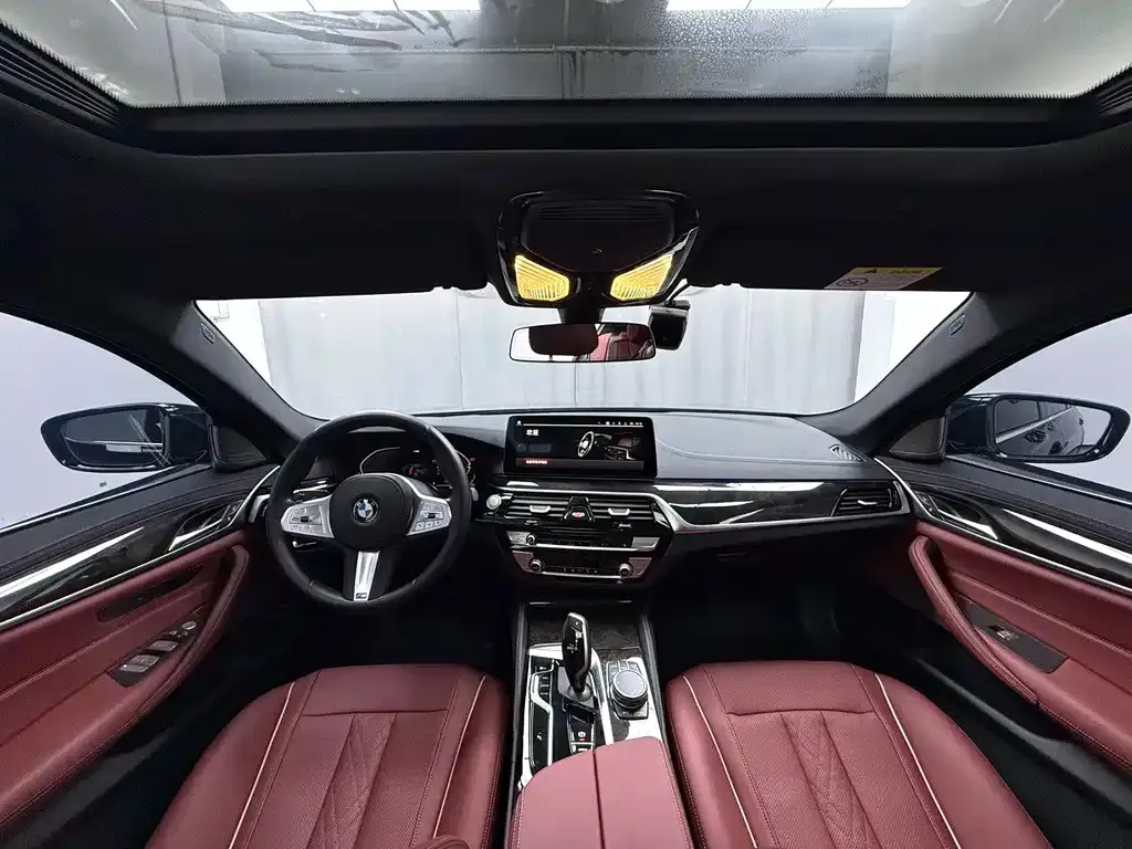 BMW 5 Series — фото 10