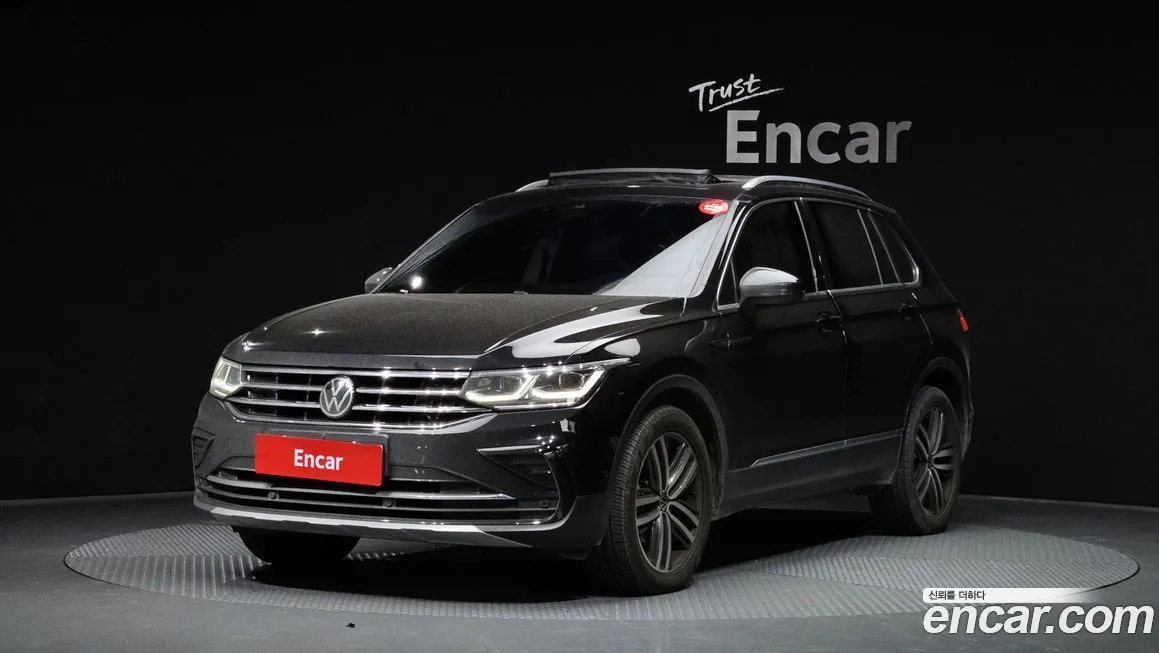 Volkswagen Tiguan — фото 1