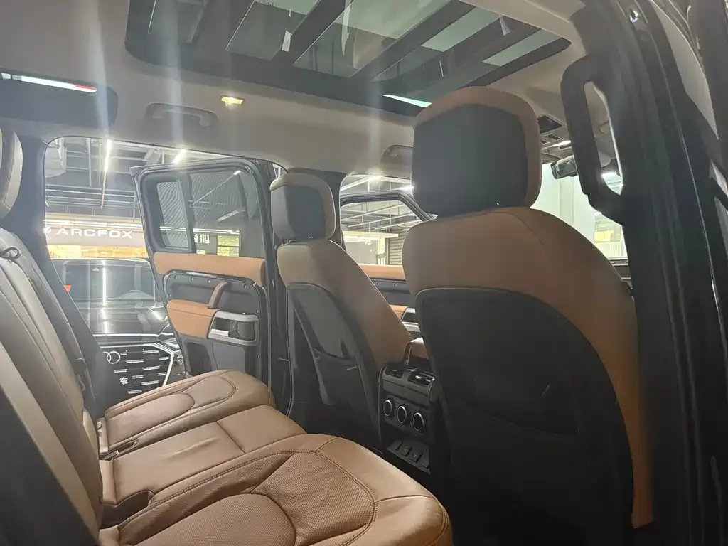 Land Rover Defender — фото 3