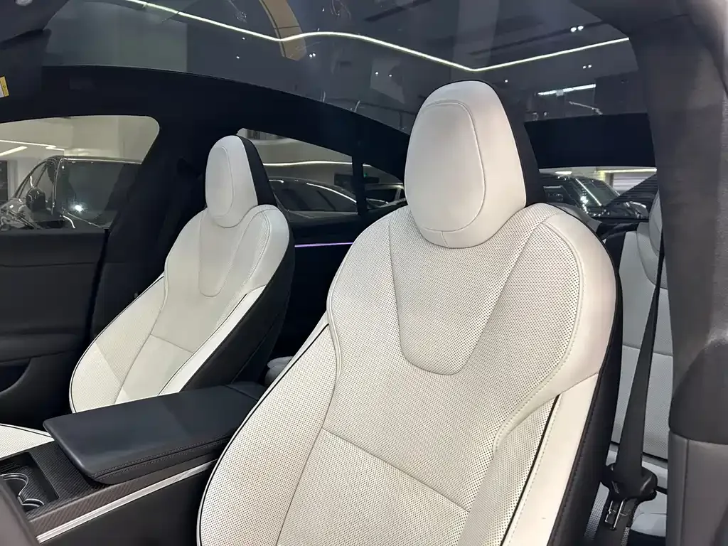 Tesla Model S — фото 5