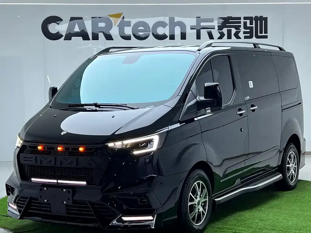 Ford Tourneo — фото 1