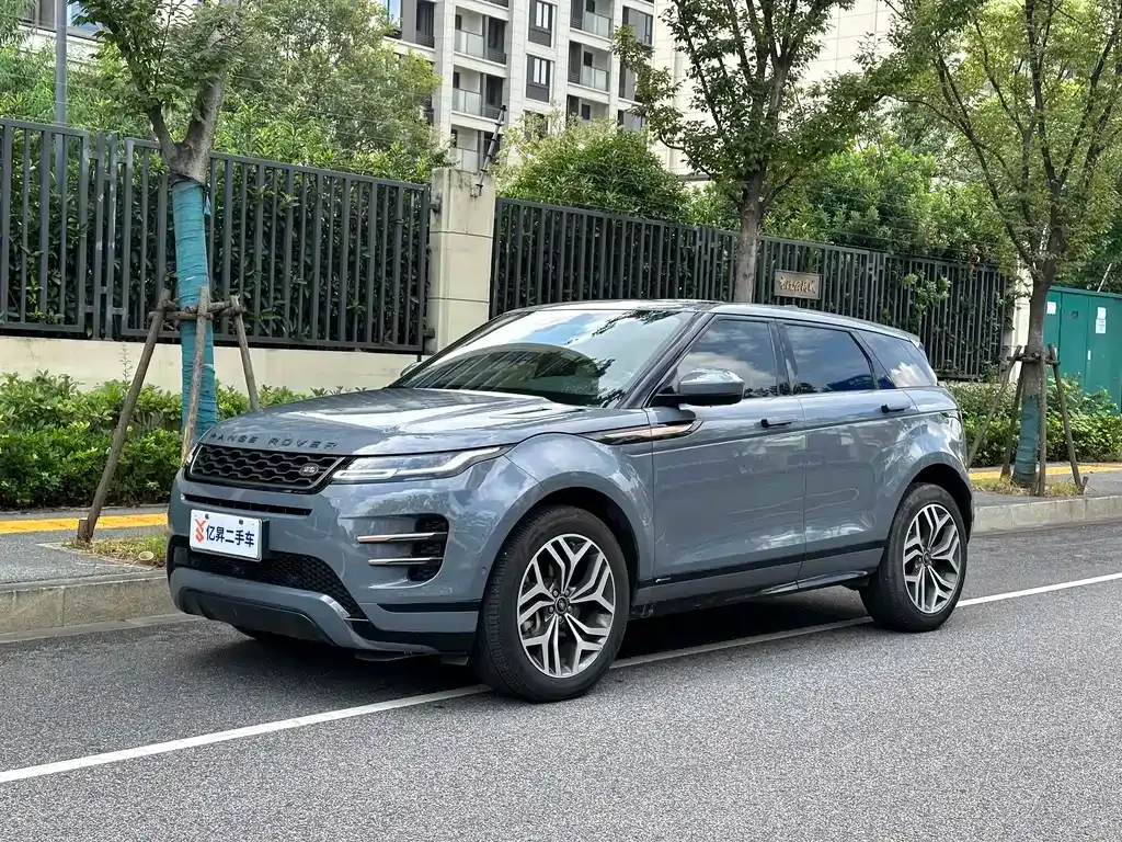 Land Rover Evoque — фото 1