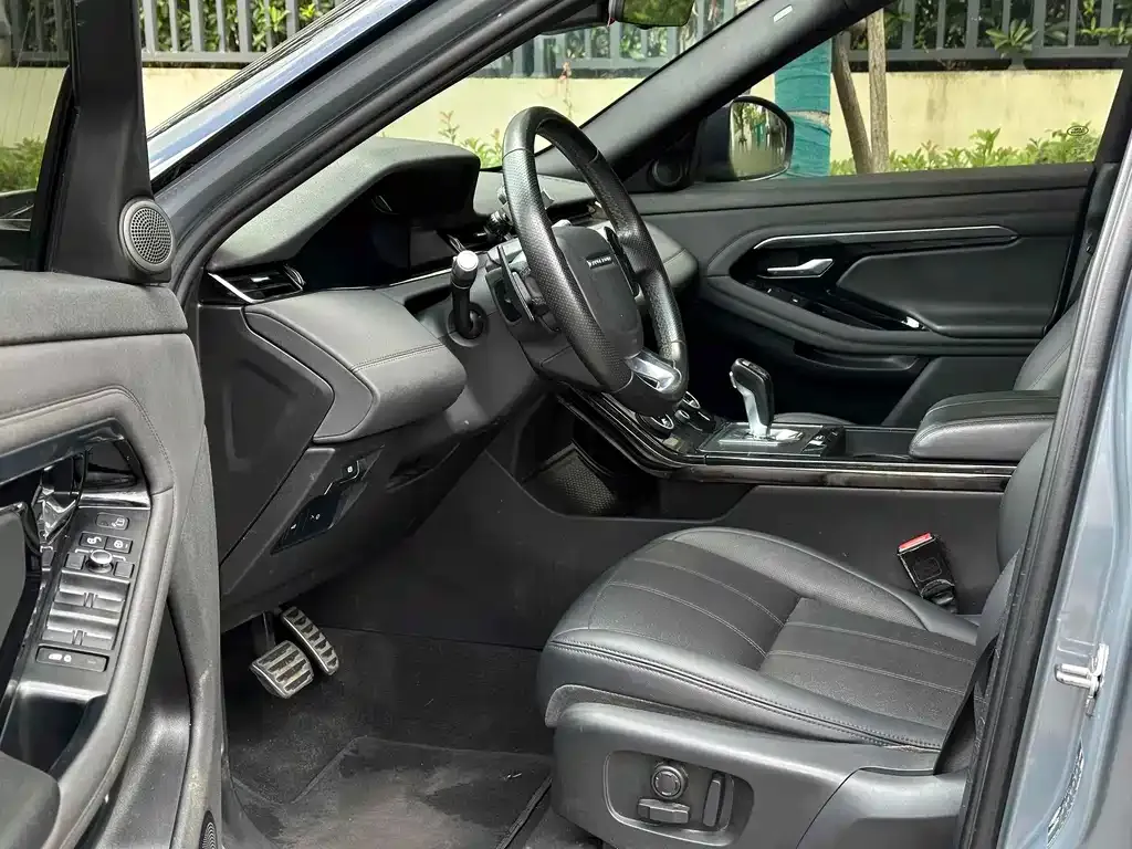 Land Rover Evoque — фото 5