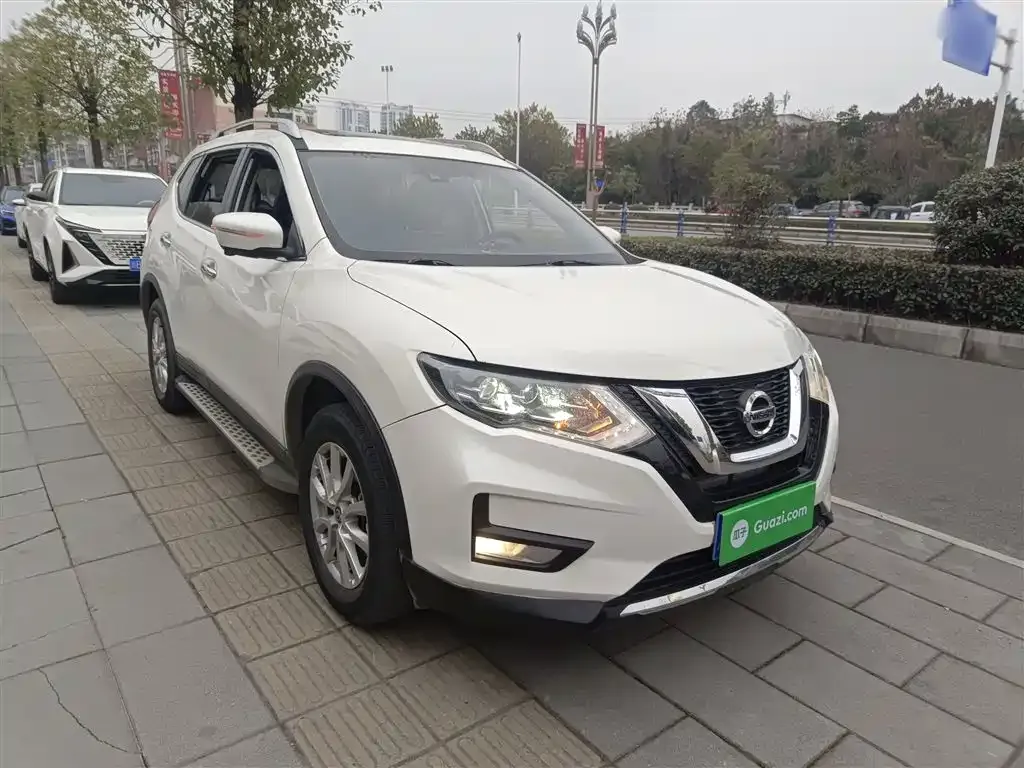 Nissan X-Trail — фото 4