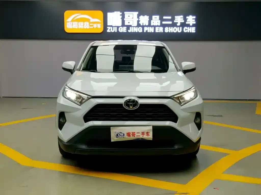 Toyota RAV4 — фото 2