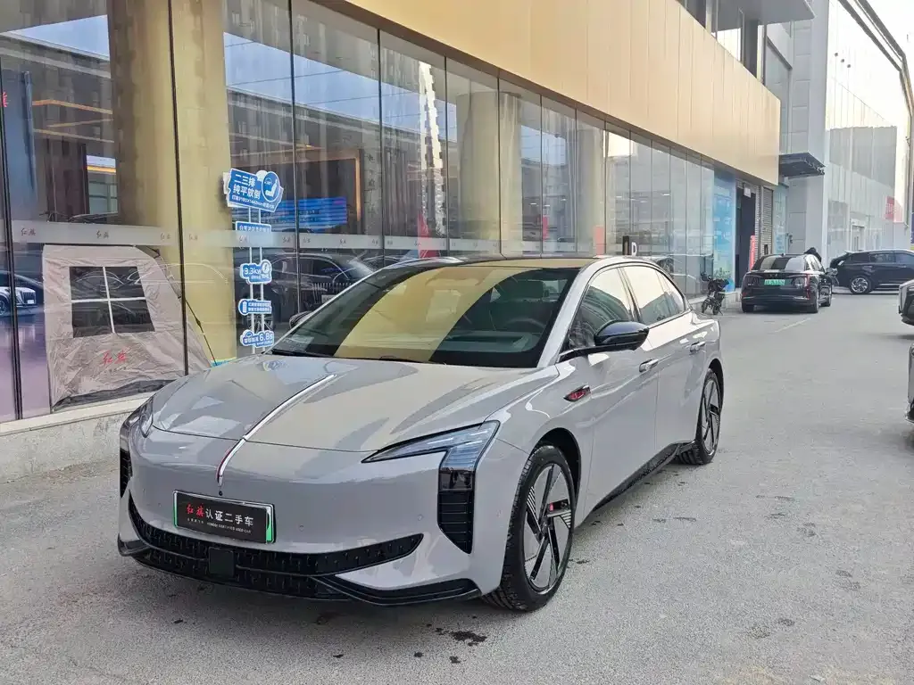 Hongqi EH7 — фото 1