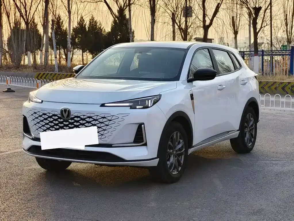 Changan CS55PLUS — фото 1
