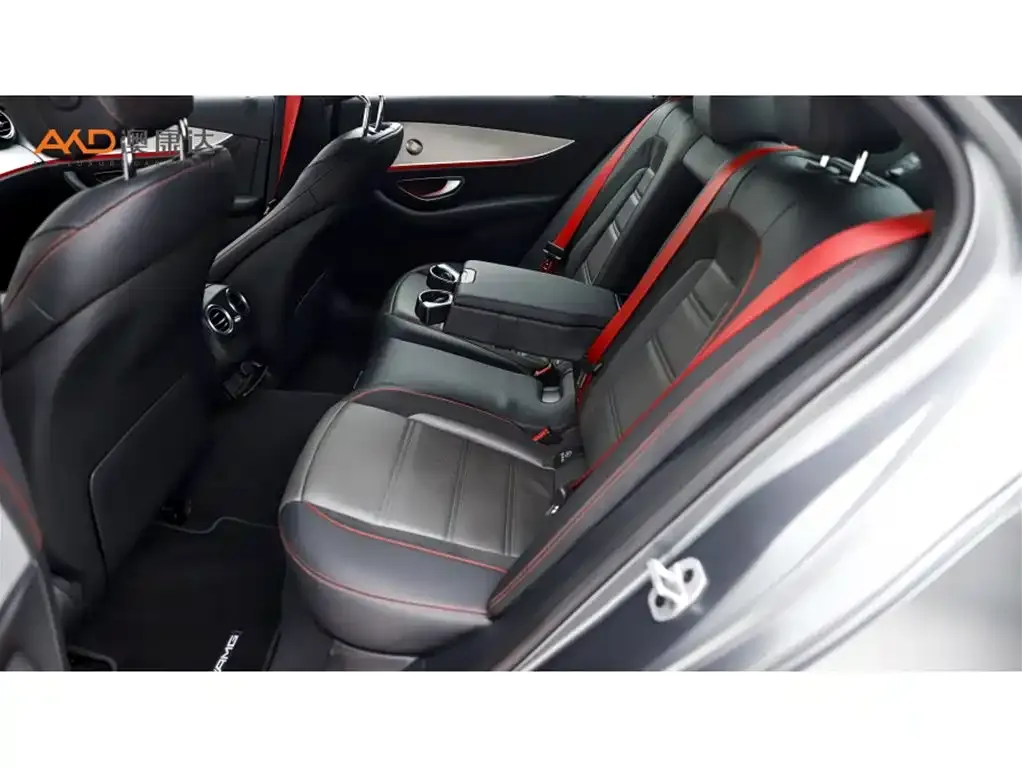 Mercedes-Benz E-Class AMG — фото 9