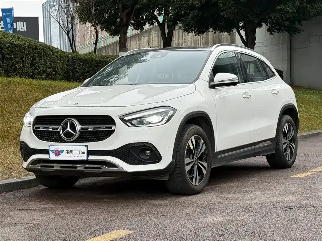 Mercedes-Benz GLA — фото 1