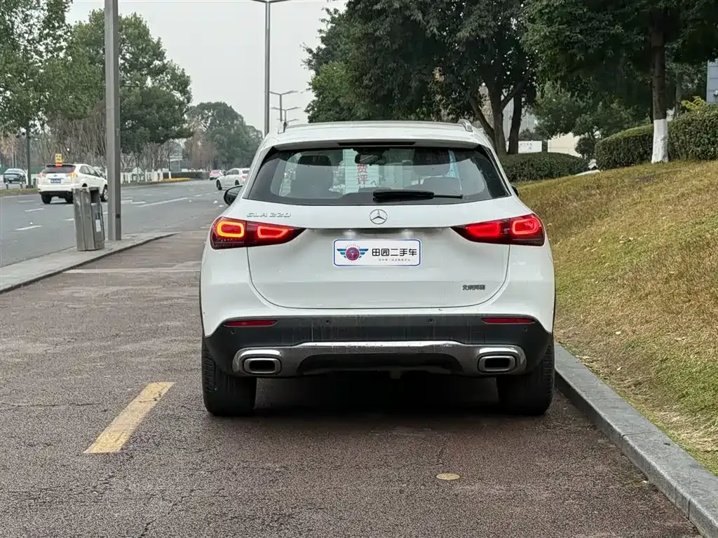 Mercedes-Benz GLA — фото 7