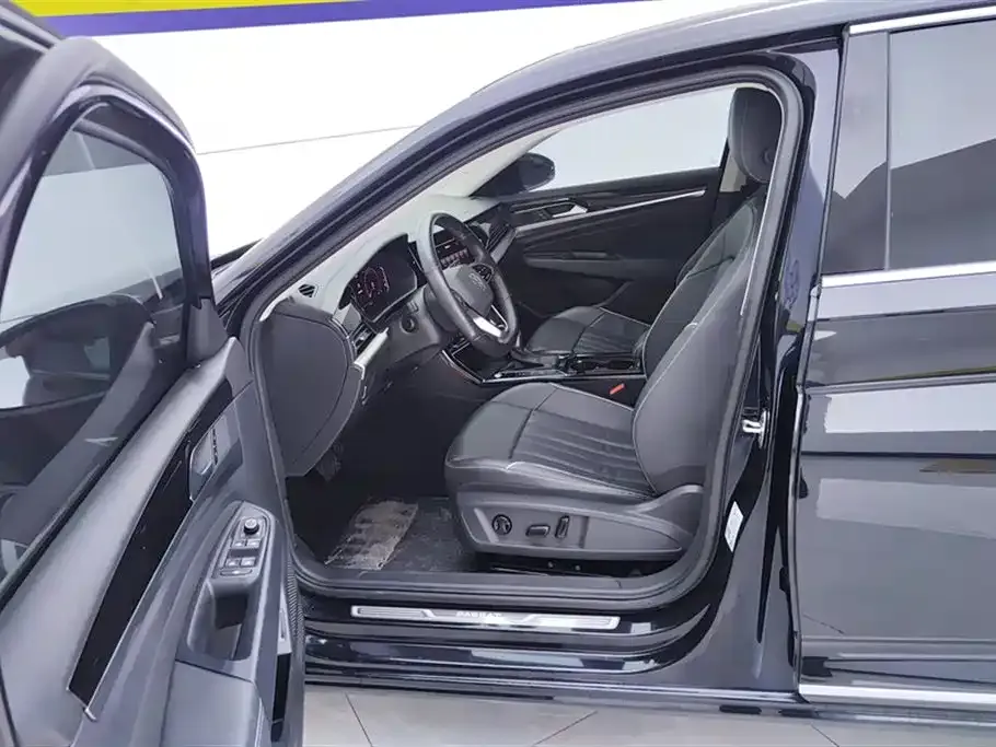 Volkswagen Passat — фото 9