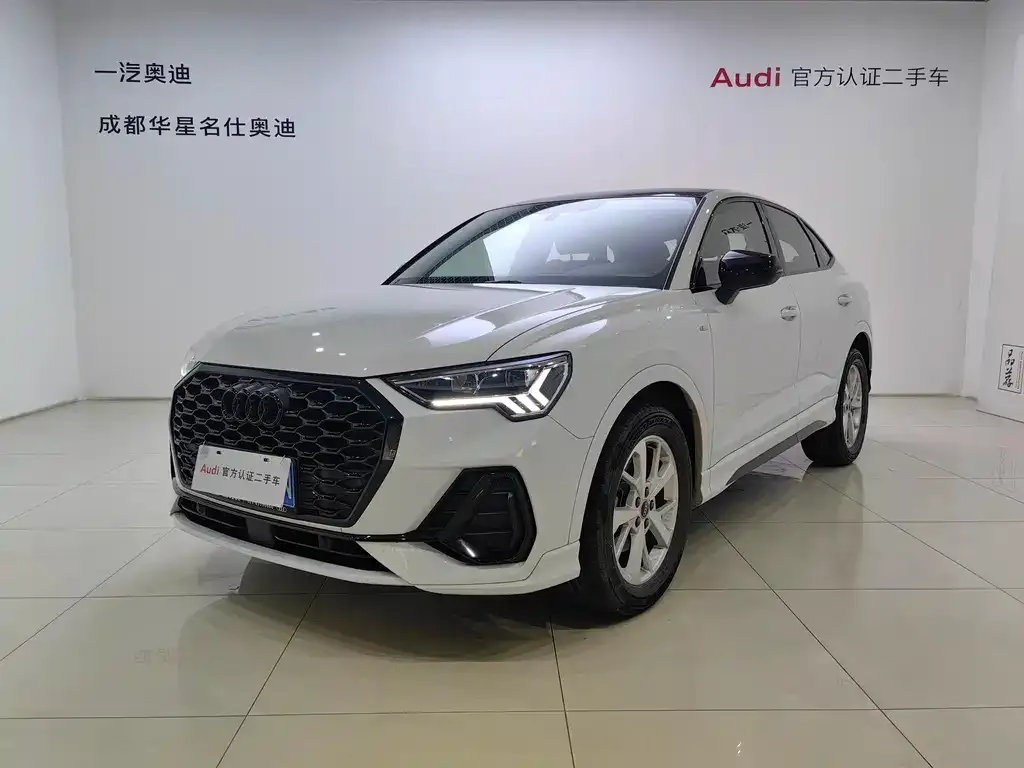 Audi Q3 Sportback — фото 1