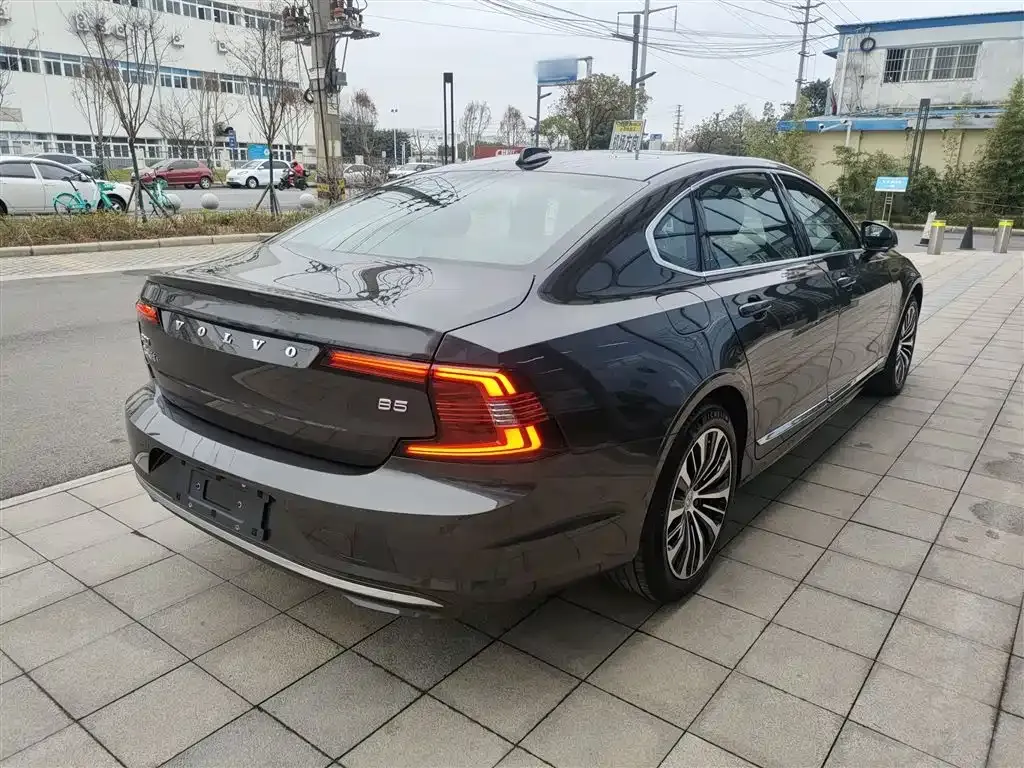 Volvo S90 — фото 5